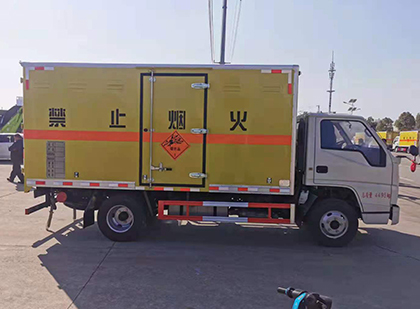 连城爆破器材运输车技术升级与安全合规新趋势